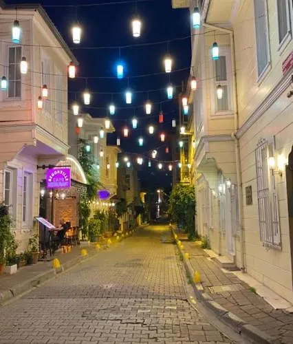 3 Floor Old 1 * Provincia di Istanbul