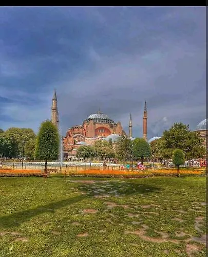 3 Floor Old 1 * Provincia di Istanbul